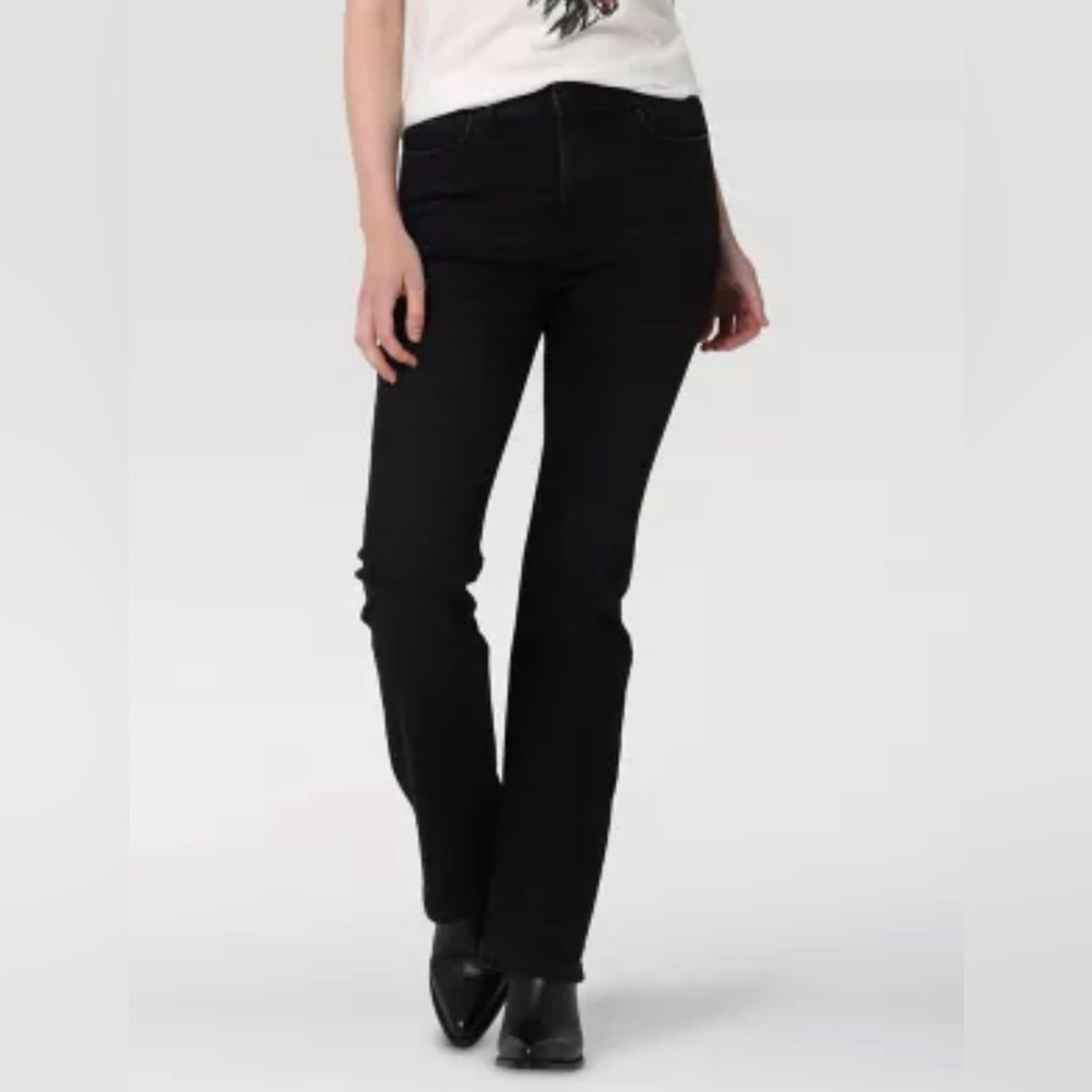 Wrangler Bold Boot 14x32 Jeans